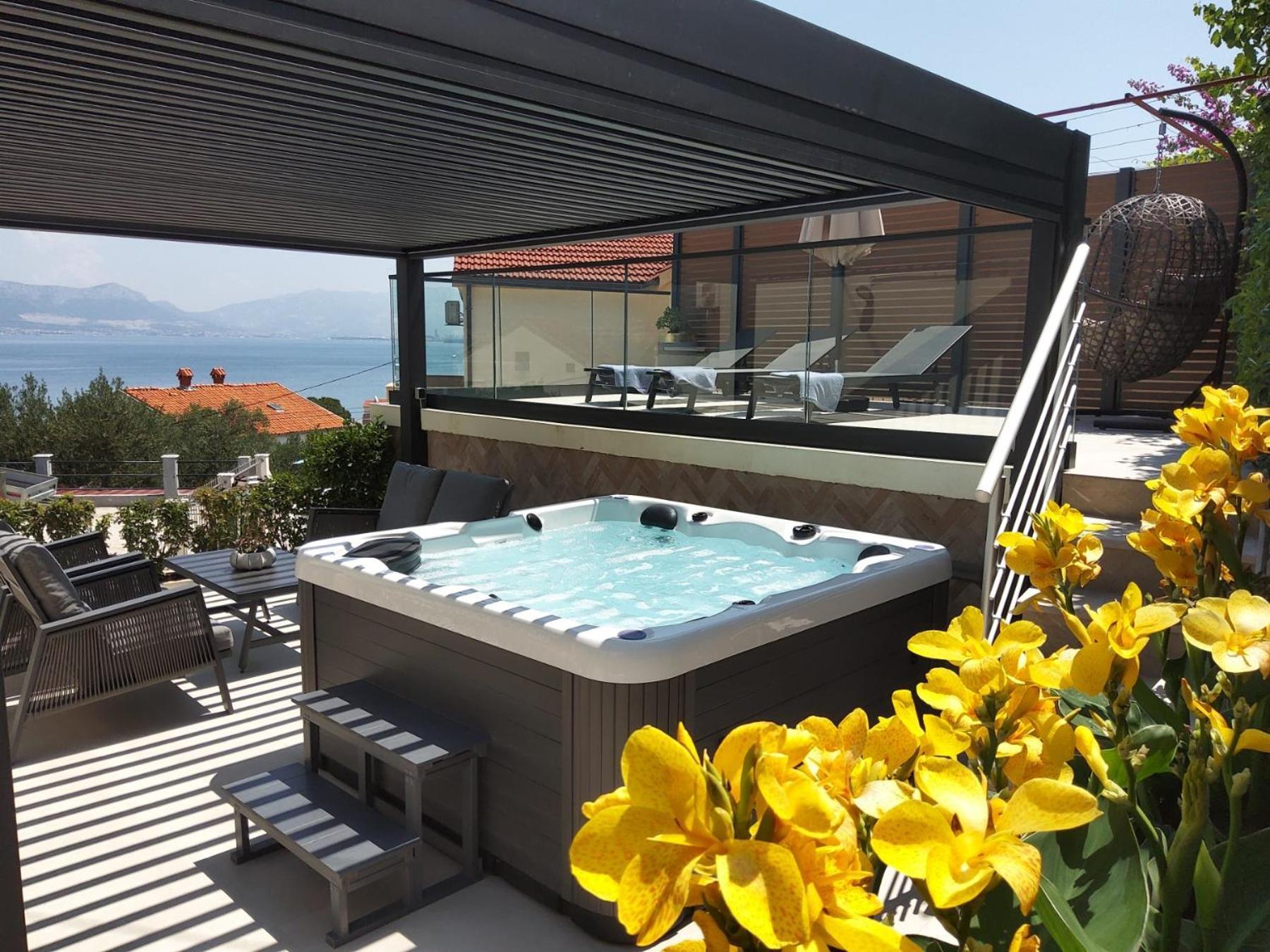 Vila Madu --- Entire Private With Jacuzzi Trogir
